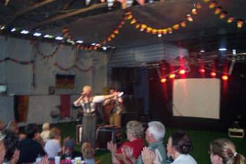 Gesangsduo Jo & Josephine in Jagetzow zun Erntefest