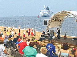norddeutsches Gesangsduo Jo und Josephine zur IGA in Rostock