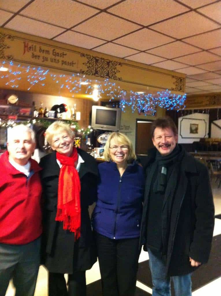 Ankunft Gesangsduo Jo & Josephine in Fort Wayne mit Fans