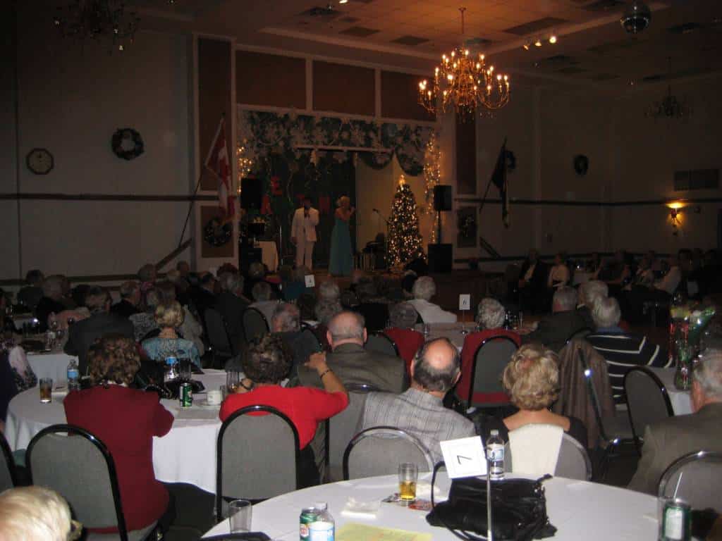 Weihnachtsshow in Kanada mit norddeutschem Gesangspaar Jo und Josephine