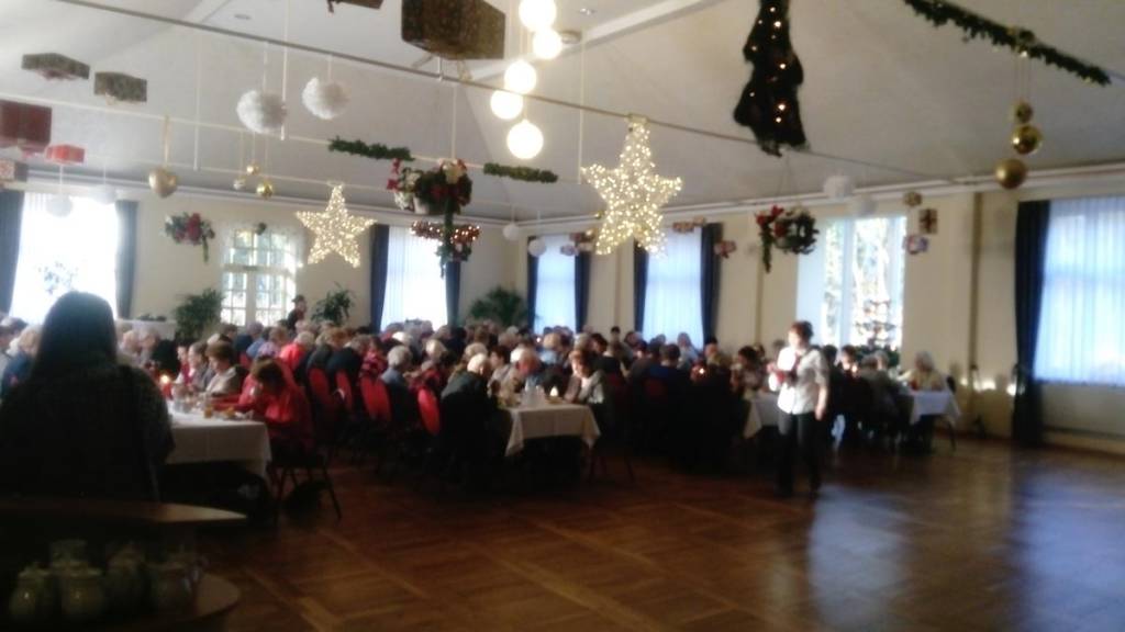 Weihnachtsfeier in Kyritz mit Senioren